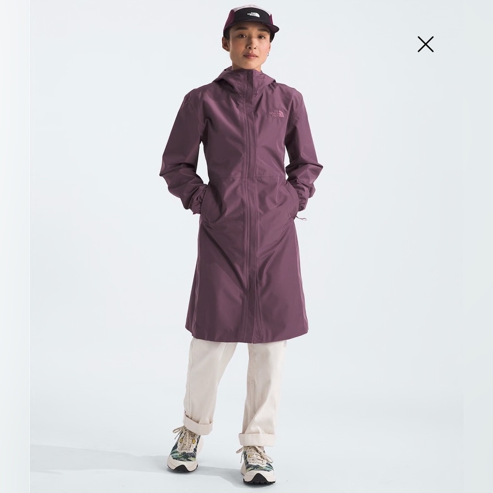SOLD: Women’s Daybreak Rain Parka - Size Medium - Midnight Mauve/Deep Mulberry